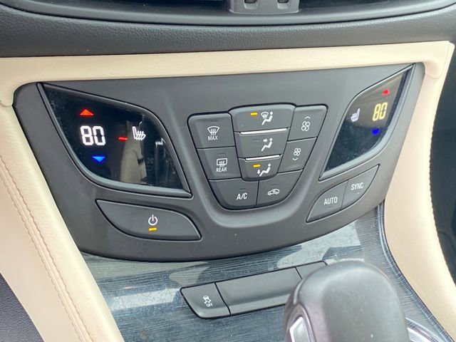Certified 2018 Buick Envision Essence image 11