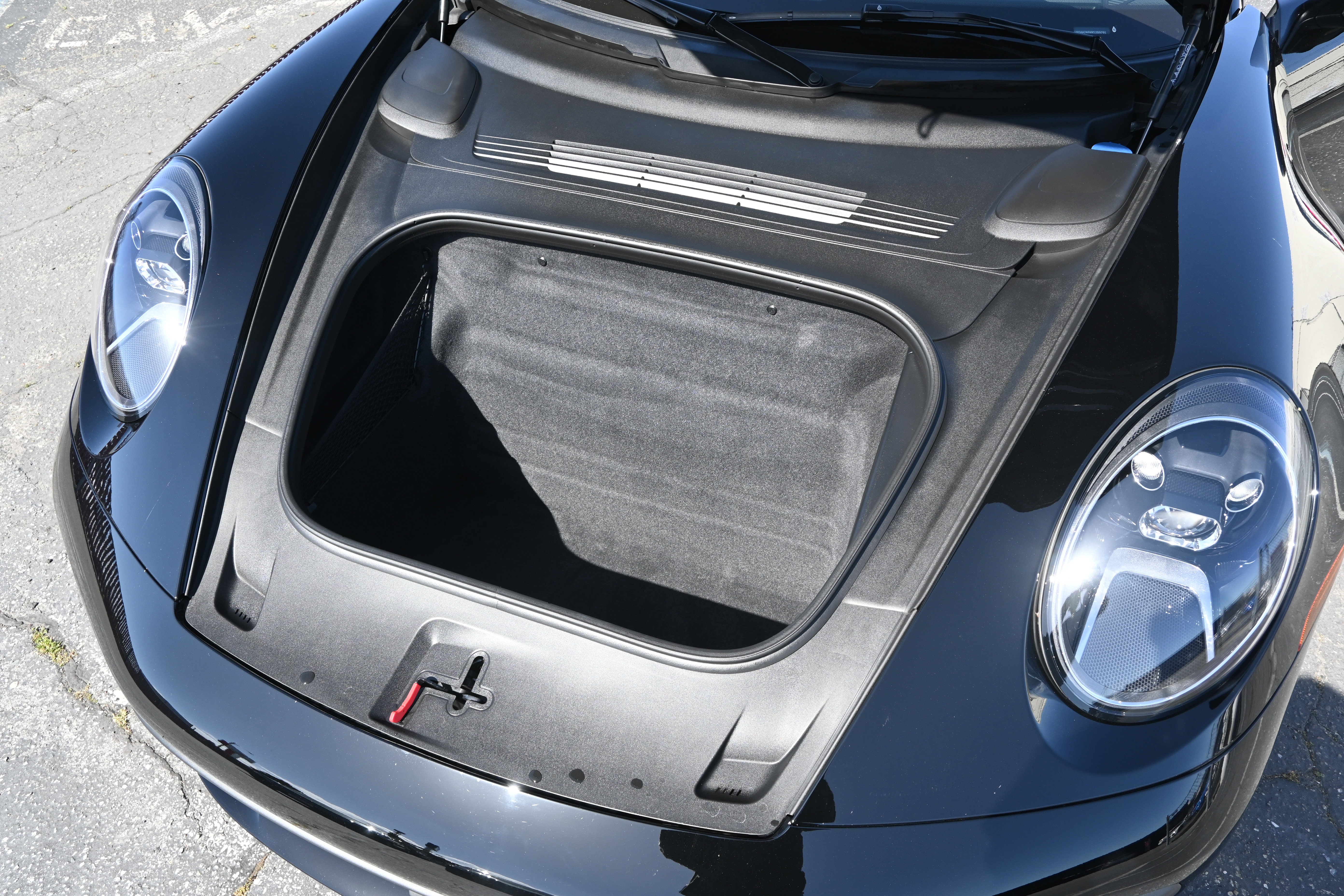 Used 2024 Porsche 911 Carrera image 45