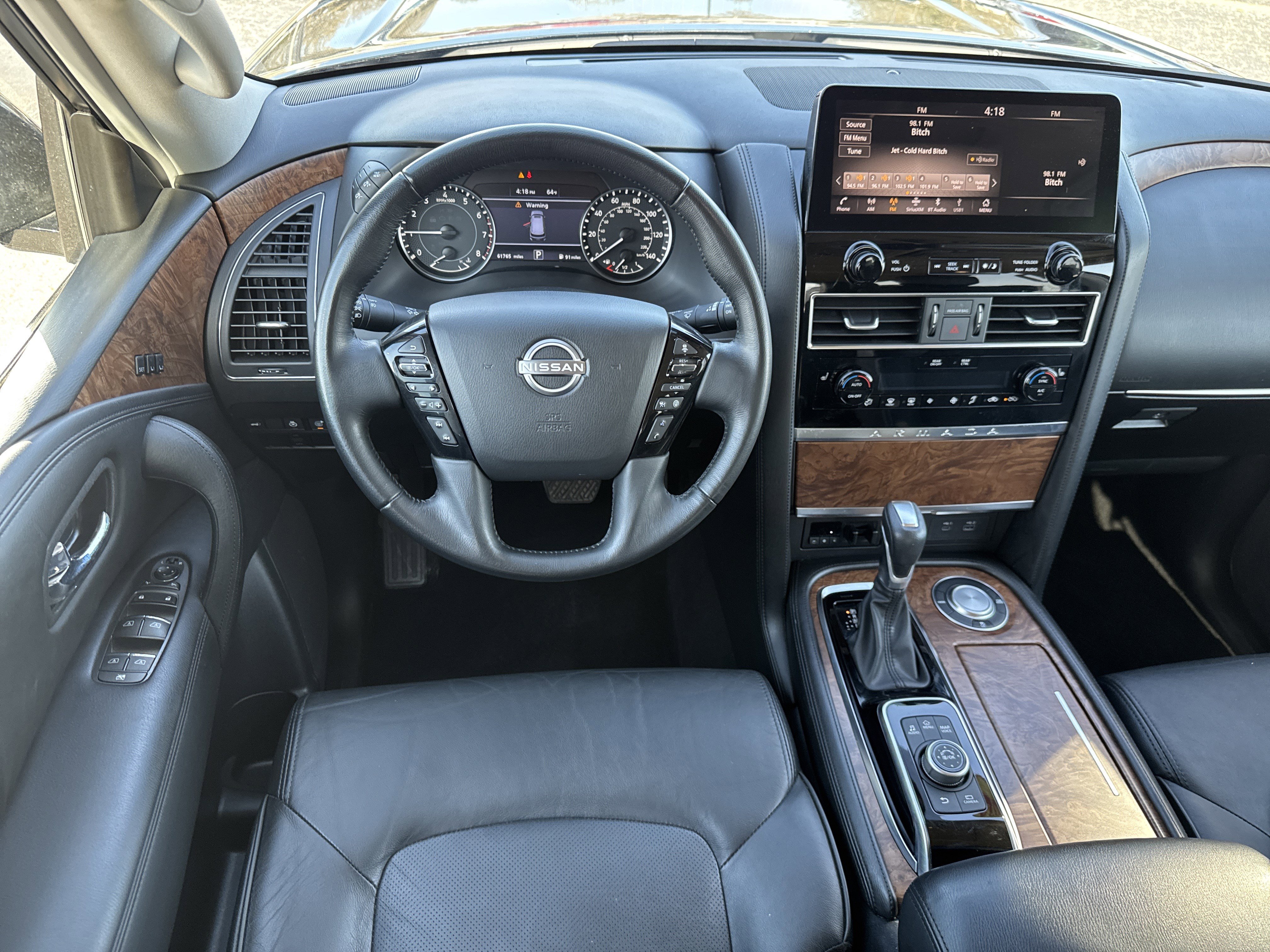 Used 2024 Nissan Armada SL w/ Captain's Chairs Package image 7