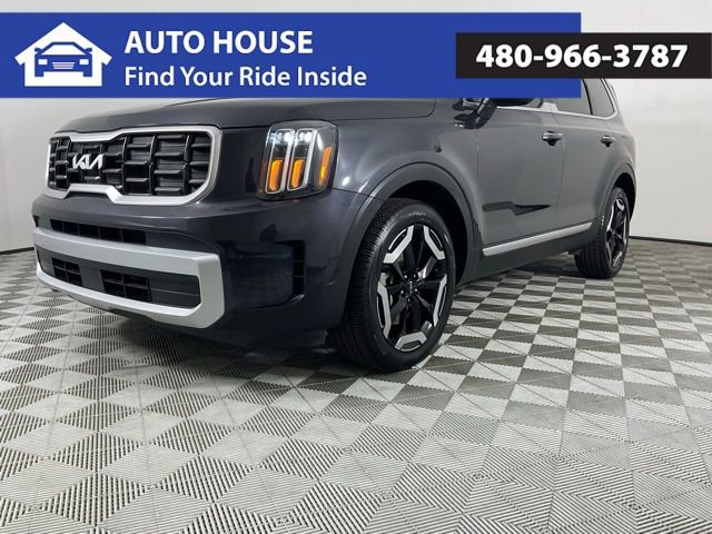 Used 2025 Kia Telluride S AWD/4WD image 1