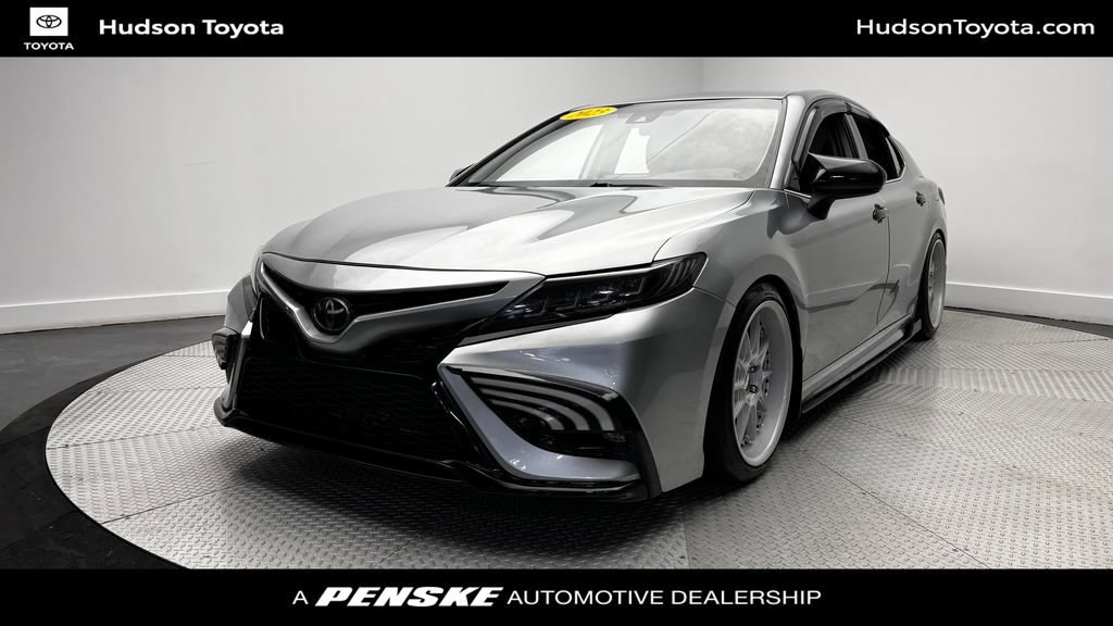 Used 2023 Toyota Camry SE AWD/4WD video 1