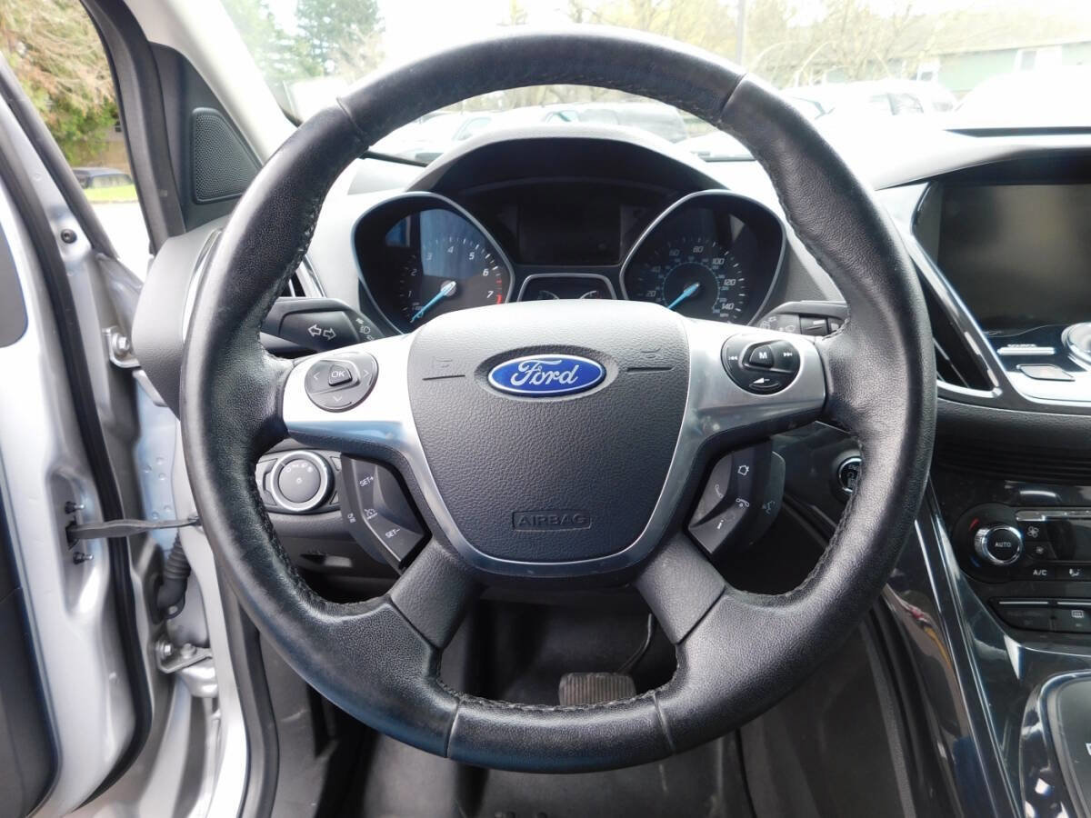 Used 2014 Ford Escape Titanium w/ Equipment Group 401A image 9