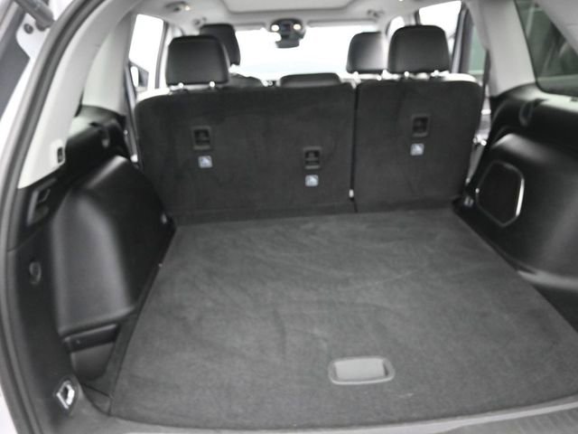 Used 2022 Jeep Grand Cherokee Limited image 17