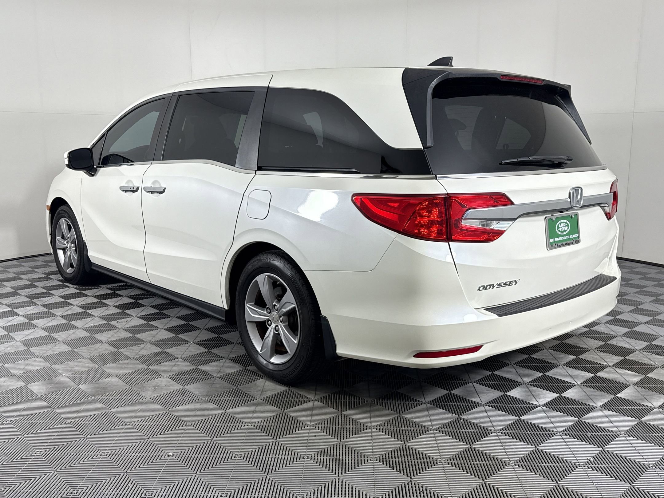Used 2018 Honda Odyssey EX-L image 3