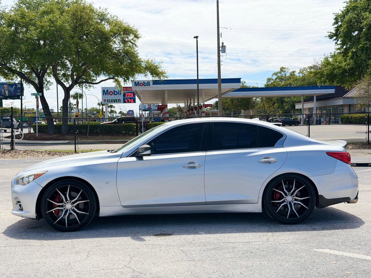 Used 2015 INFINITI Q50 Premium w/ Cargo Package image 2