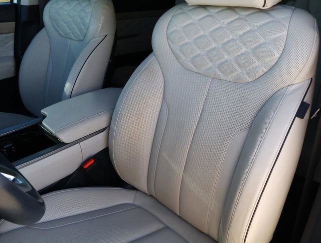 Used 2022 Hyundai Palisade Calligraphy image 14