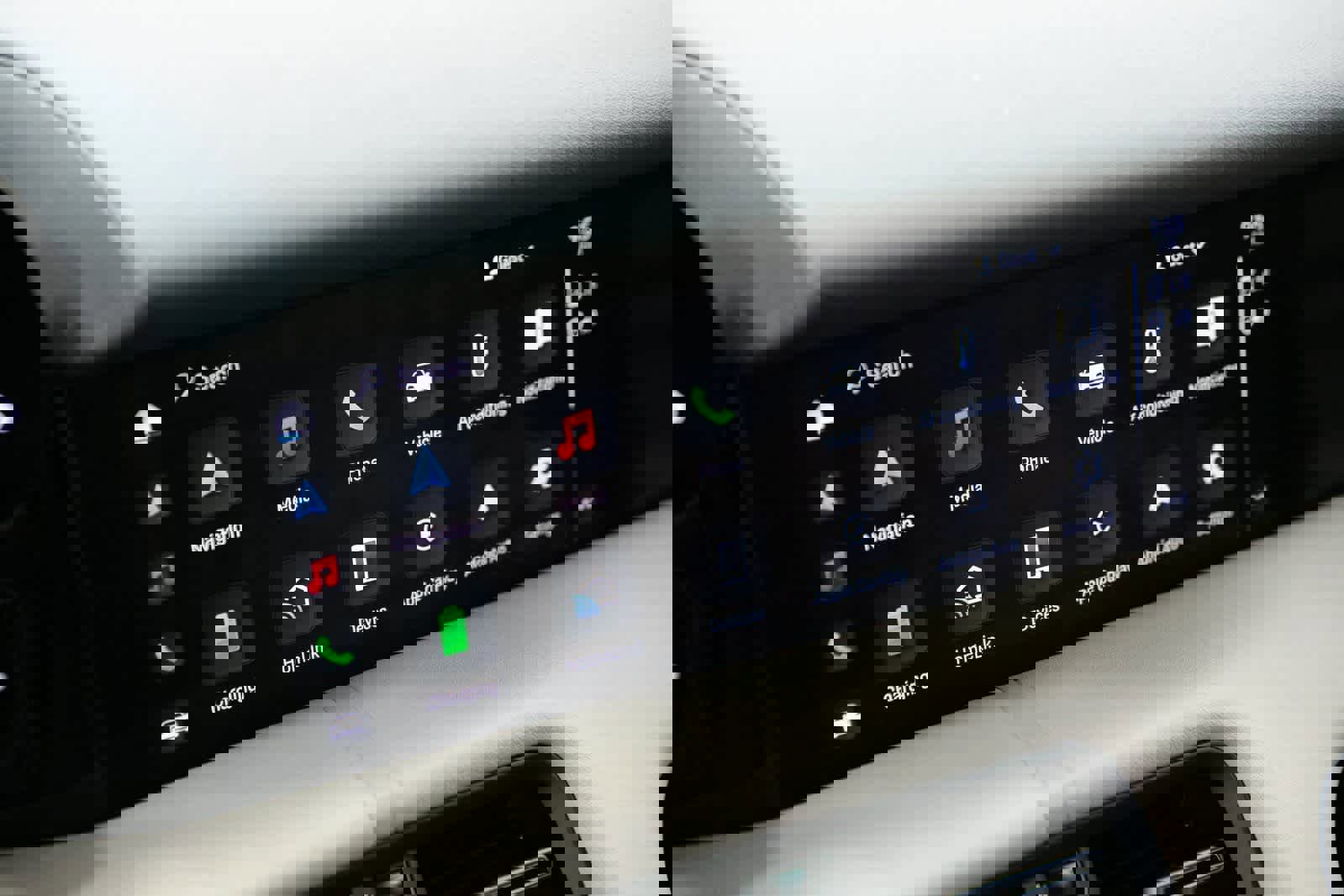 Certified 2024 Porsche Taycan image 15