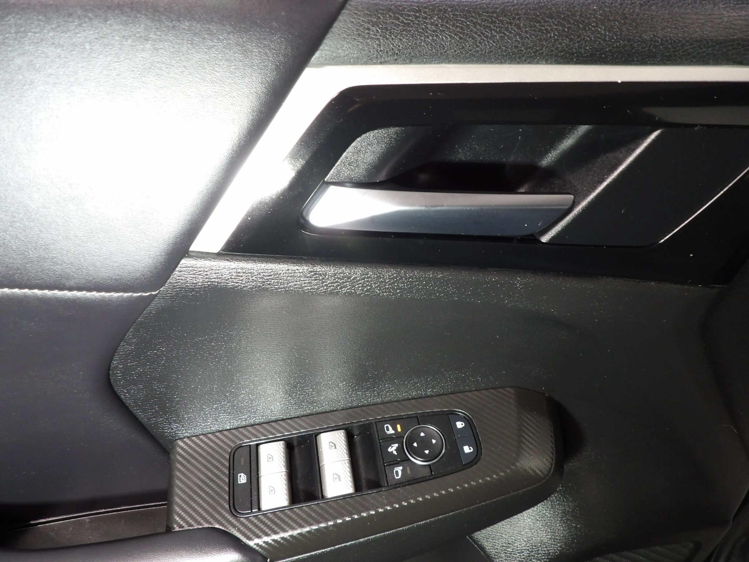 Used 2024 Mitsubishi Outlander SE Black Edition AWD/4WD image 12