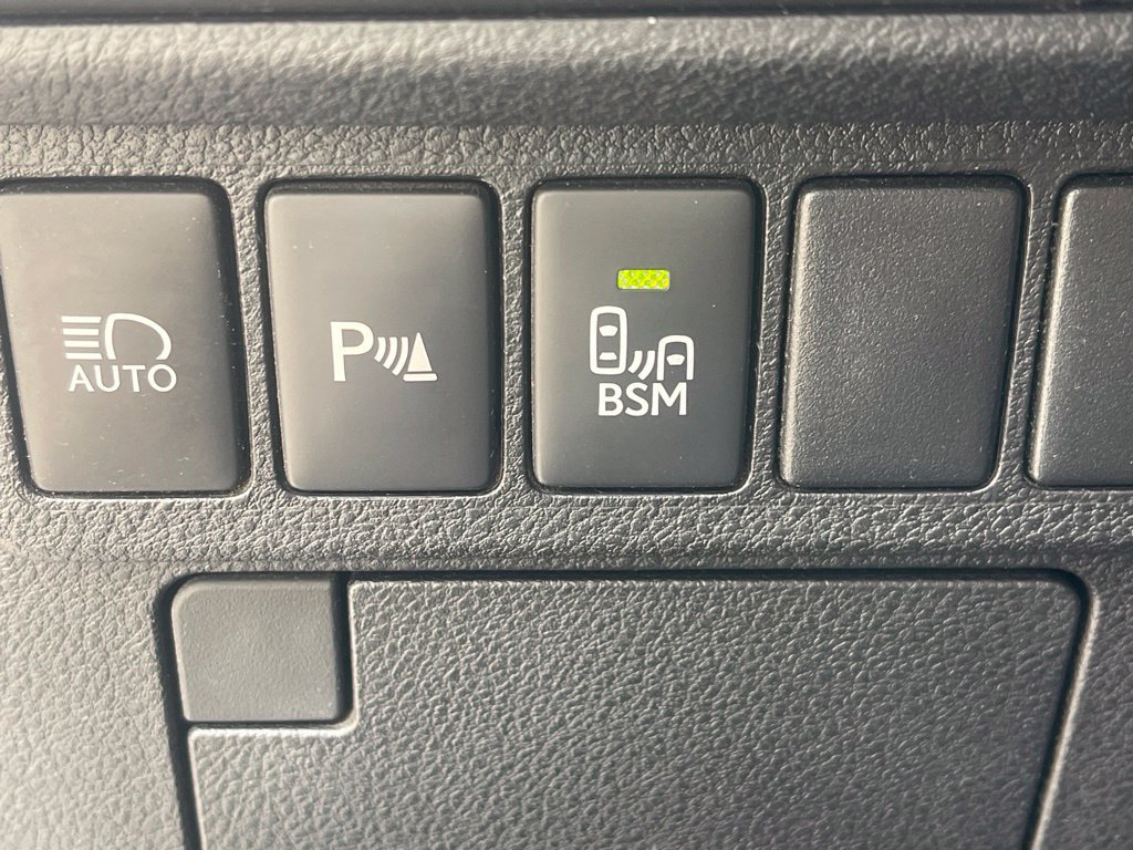 Used 2018 Lexus ES 350 w/ Luxury Package w/Wood Trim FWD image 16