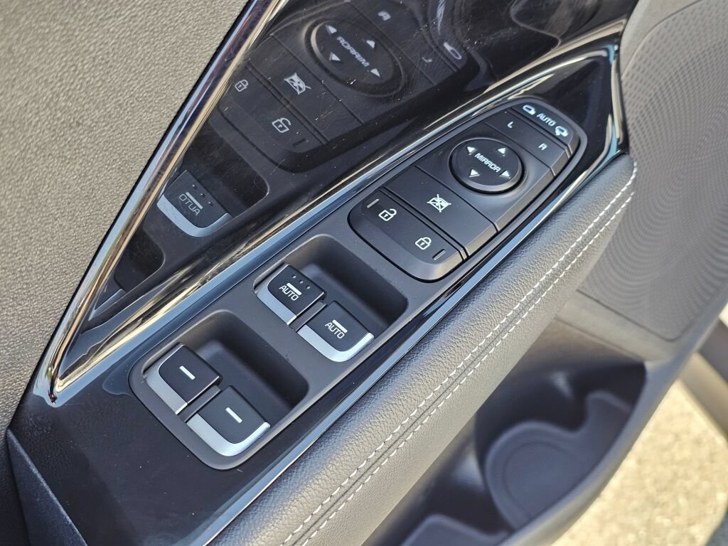 Certified 2022 Kia Niro EX FWD image 30