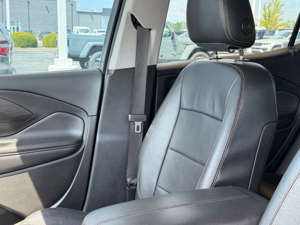 Used 2019 GMC Terrain SLT FWD image 14