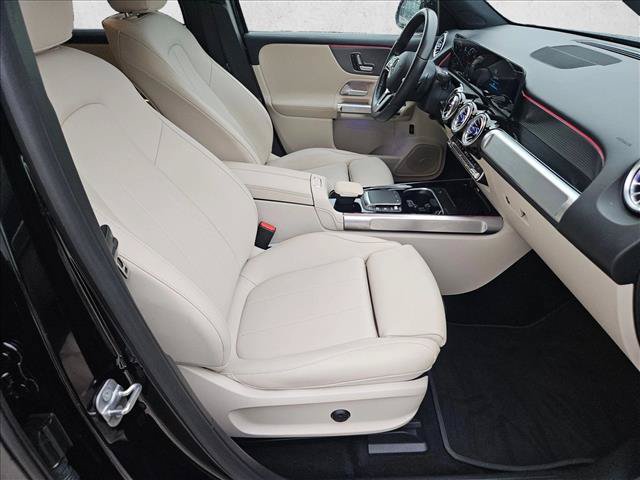 Certified 2023 Mercedes-Benz EQB 300 4MATIC image 21