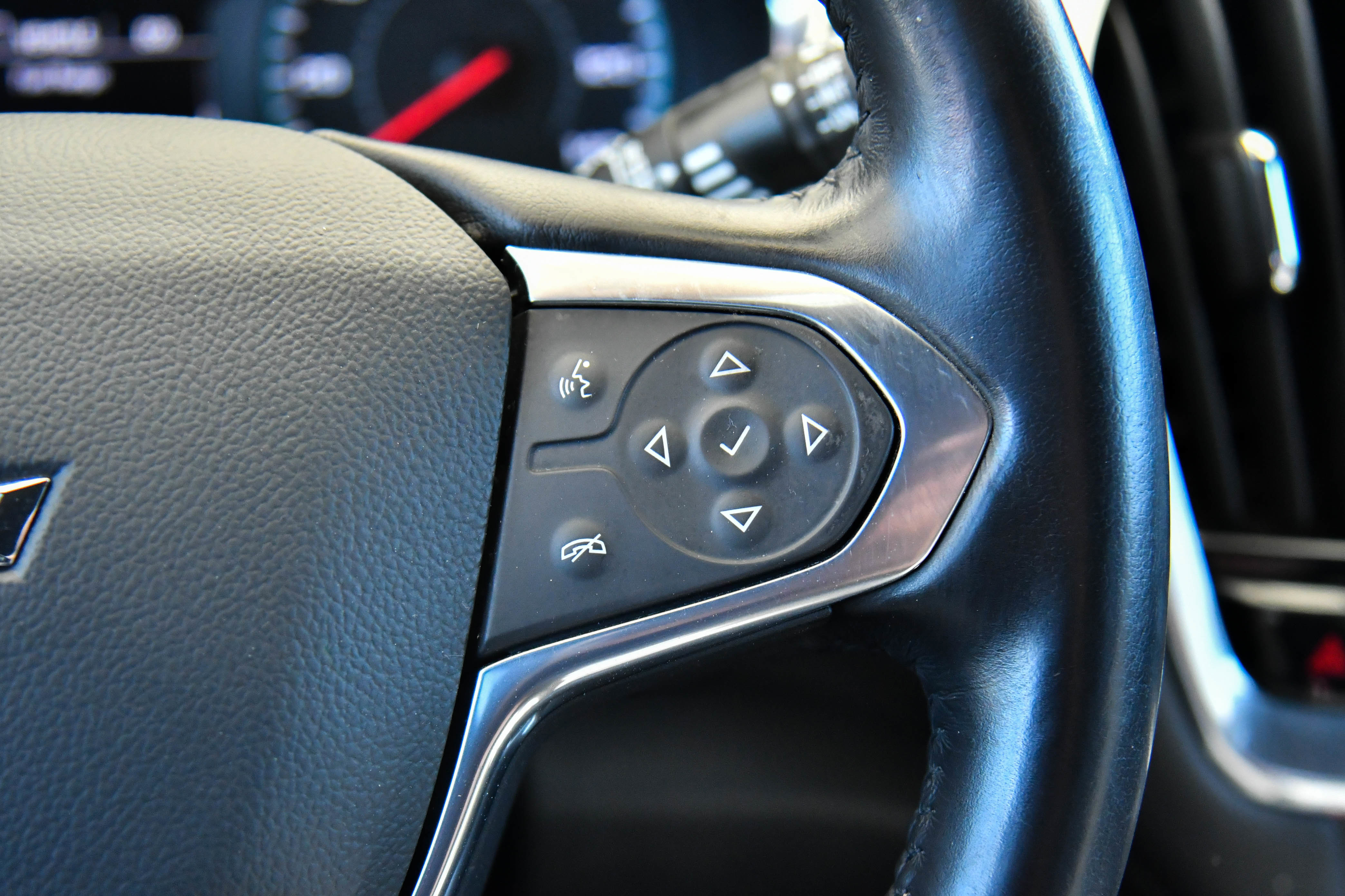 Used 2022 Chevrolet Traverse LT image 29