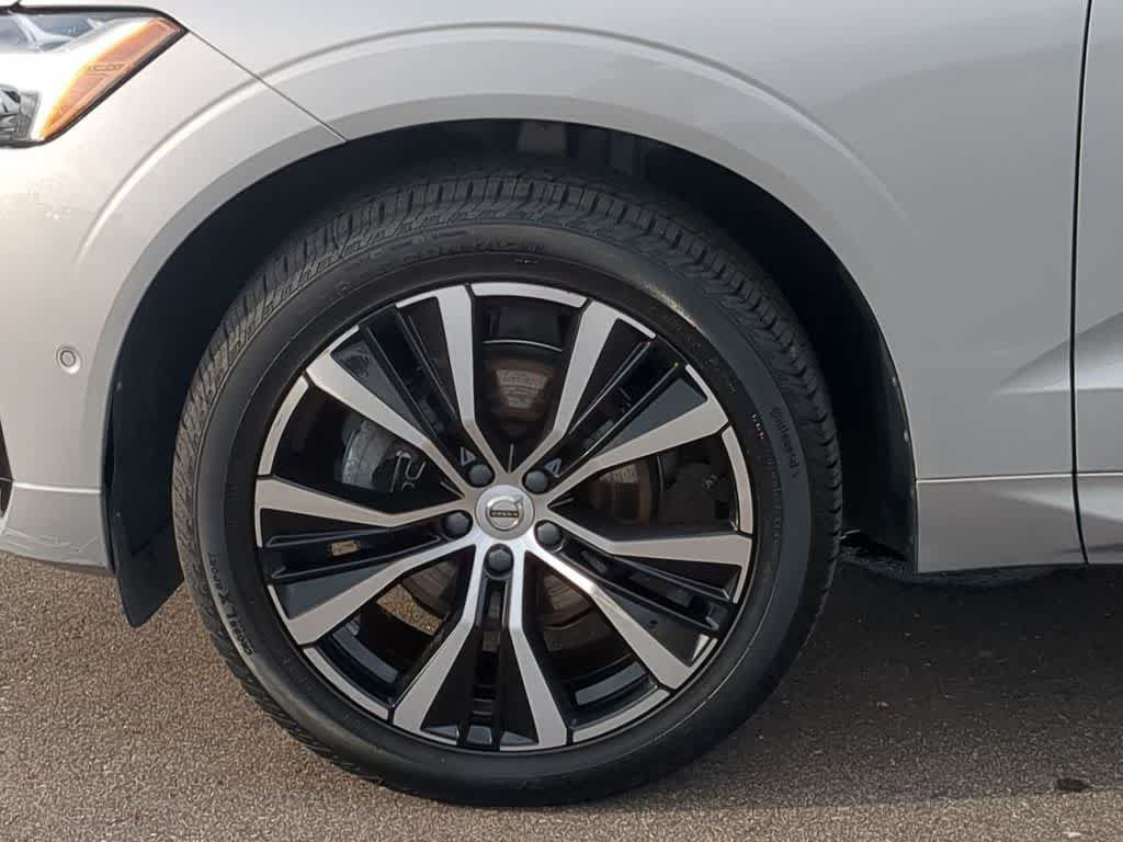 Certified 2023 Volvo XC60 B5 Plus w/ Climate Package AWD/4WD image 13