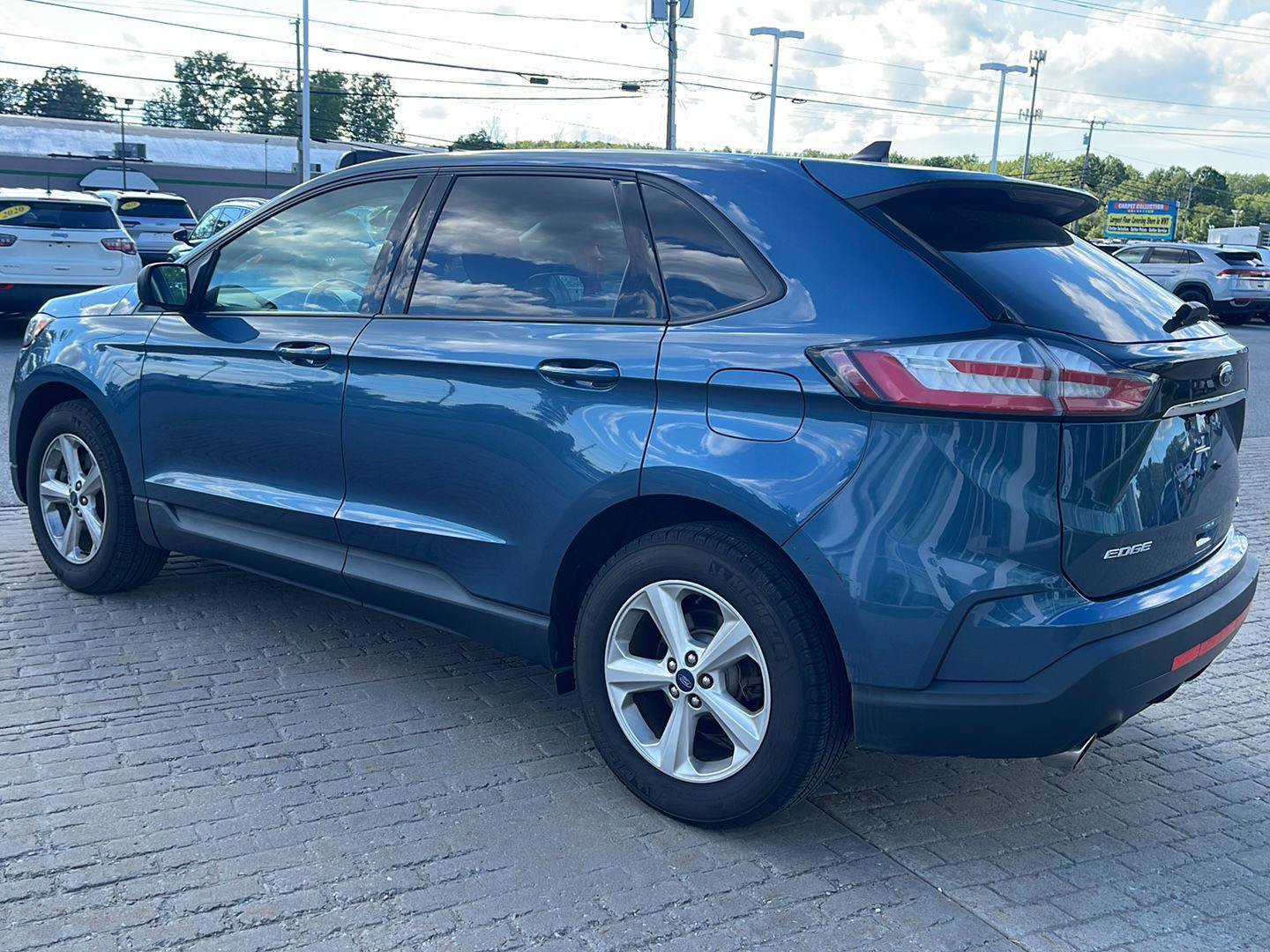 Used 2019 Ford Edge SE AWD/4WD image 4