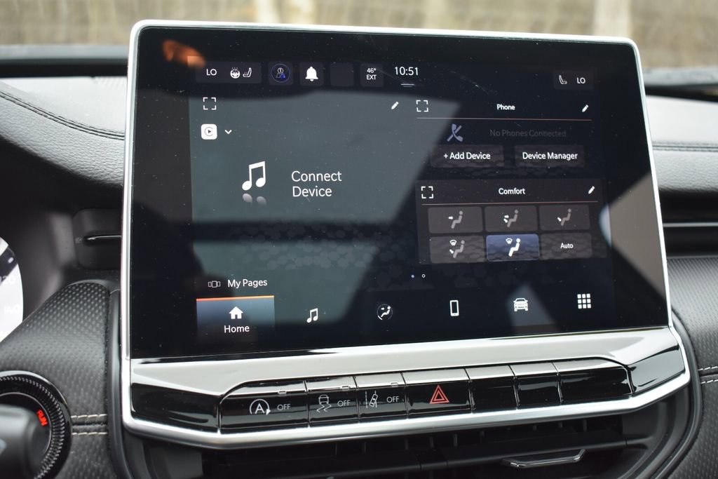 Used 2023 Jeep Compass Altitude w/ Sun and Sound Group image 32