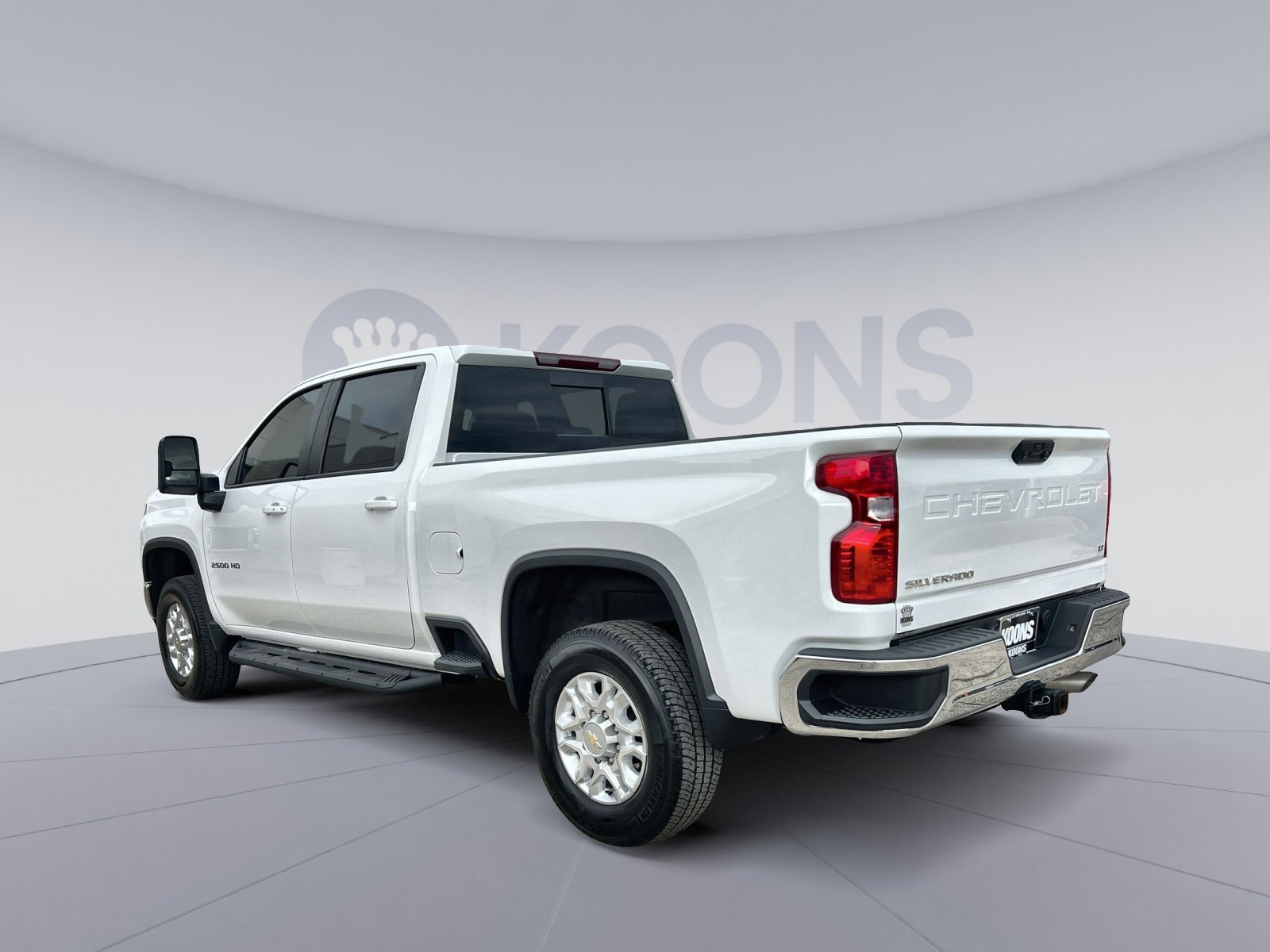 Used 2022 Chevrolet Silverado 2500 LT w/ Convenience Package image 4