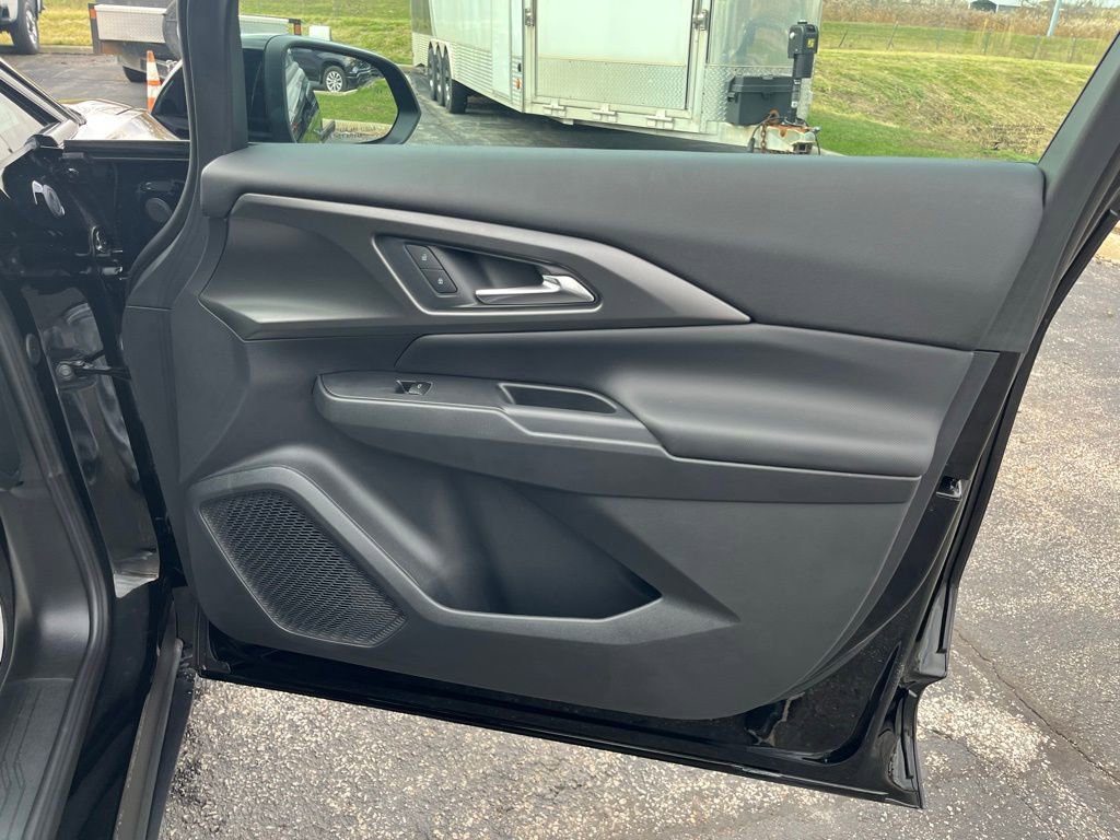 New 2026 Chevrolet Equinox EV LT w/ Comfort Package image 21