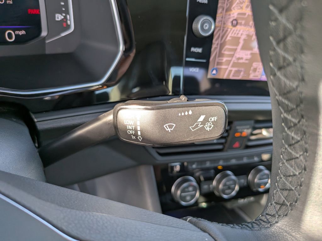 Certified 2024 Volkswagen Jetta SEL image 31