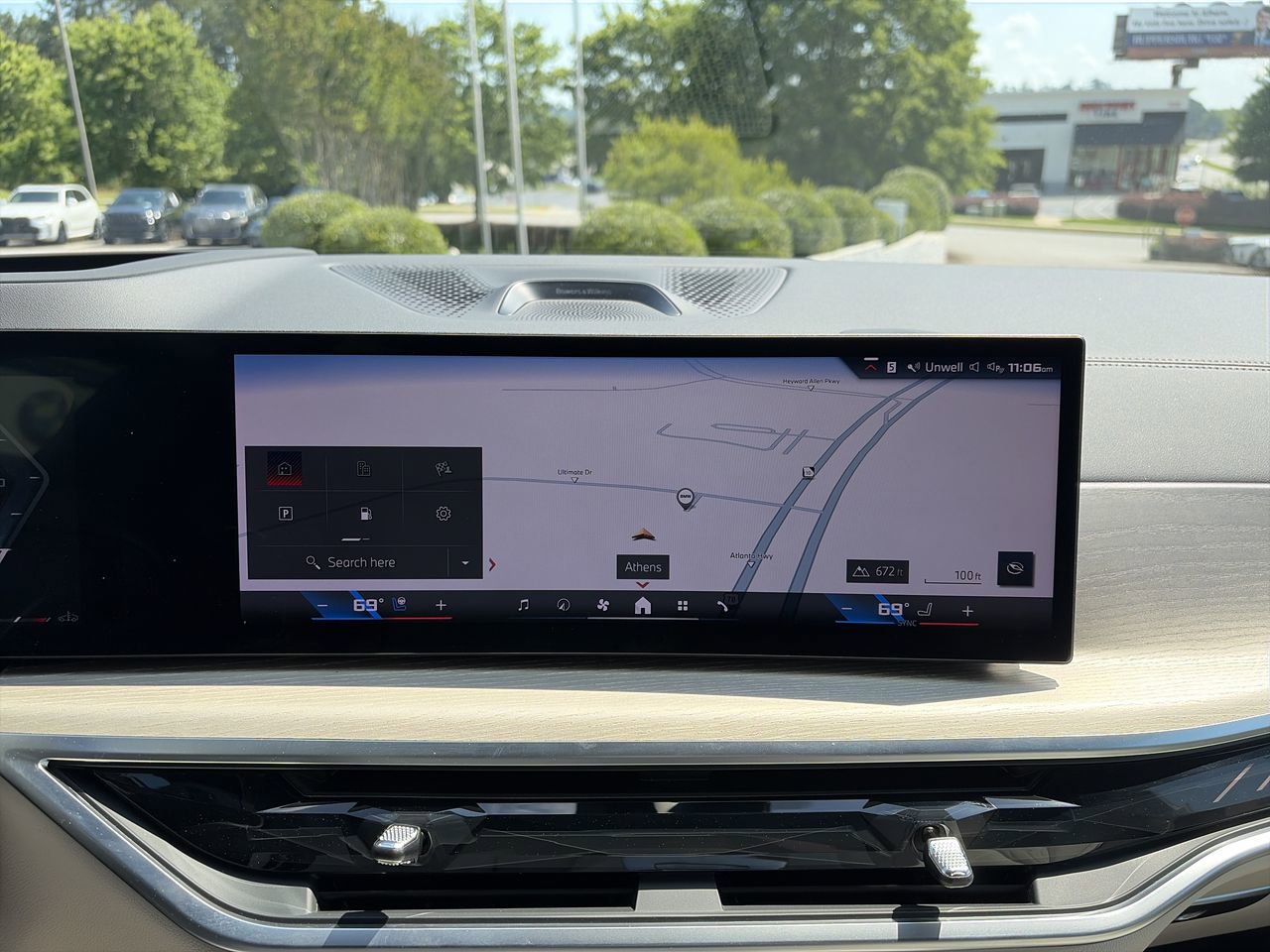 Certified 2025 BMW X7 M60i AWD/4WD image 24
