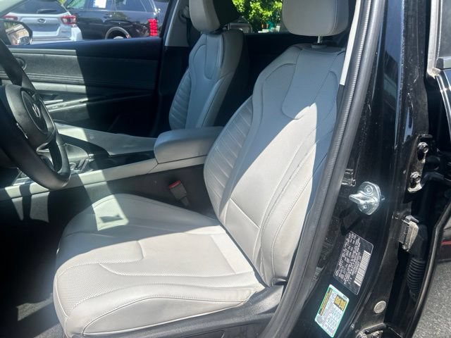 Used 2024 Hyundai Elantra Limited FWD image 9