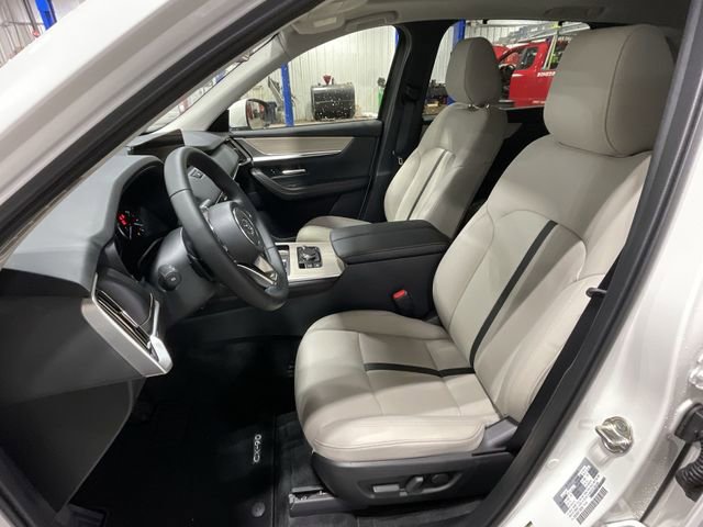 Used 2026 MAZDA CX-90 3.3 Turbo w/ Preferred Package AWD/4WD image 17