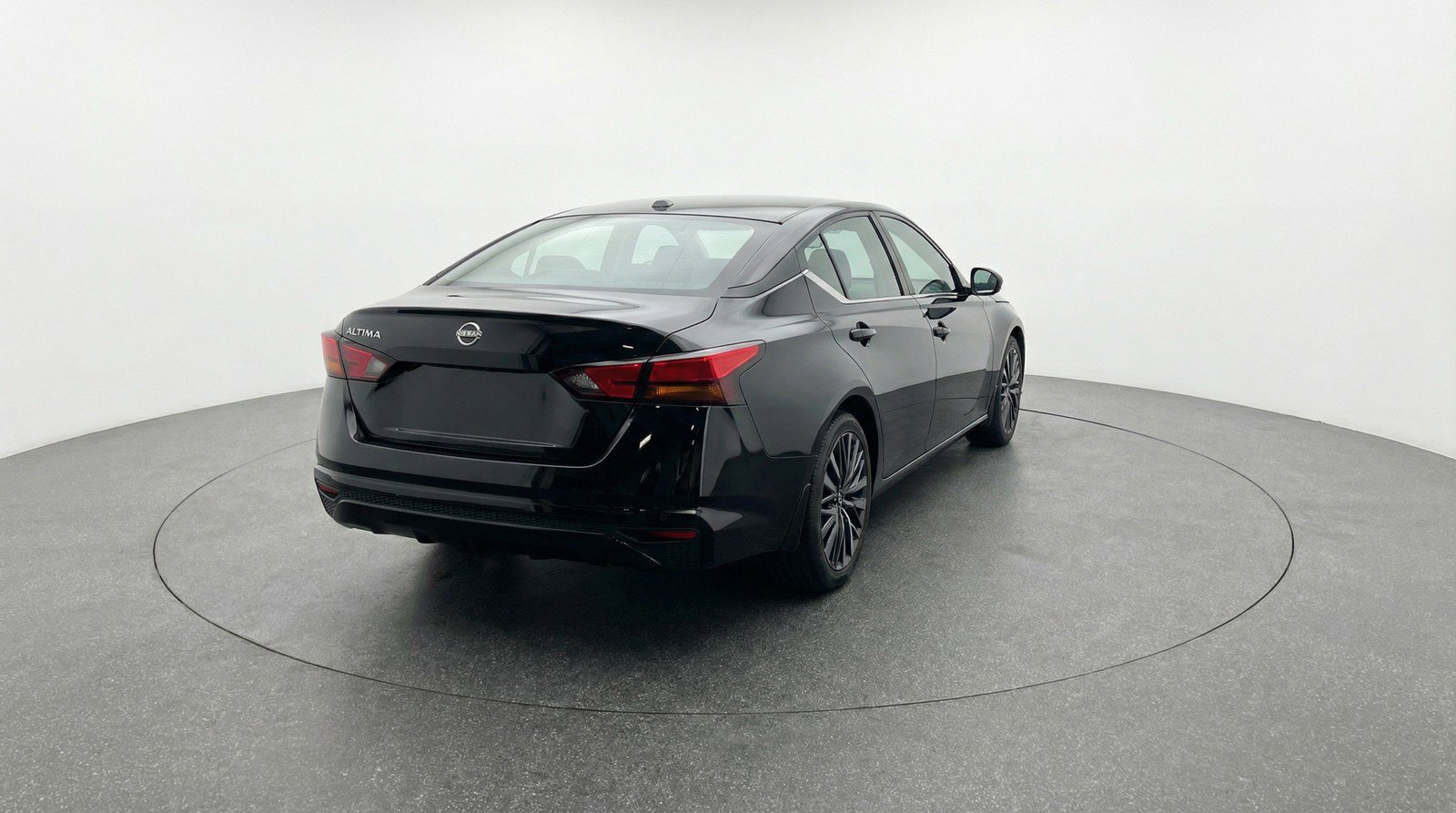 Used 2025 Nissan Altima 2.5 SV image 7