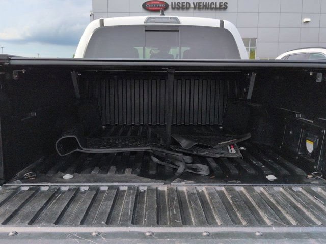 Certified 2022 Toyota Tacoma TRD Pro AWD/4WD image 18