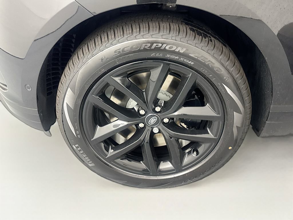 New 2026 Land Rover Range Rover Velar S image 31