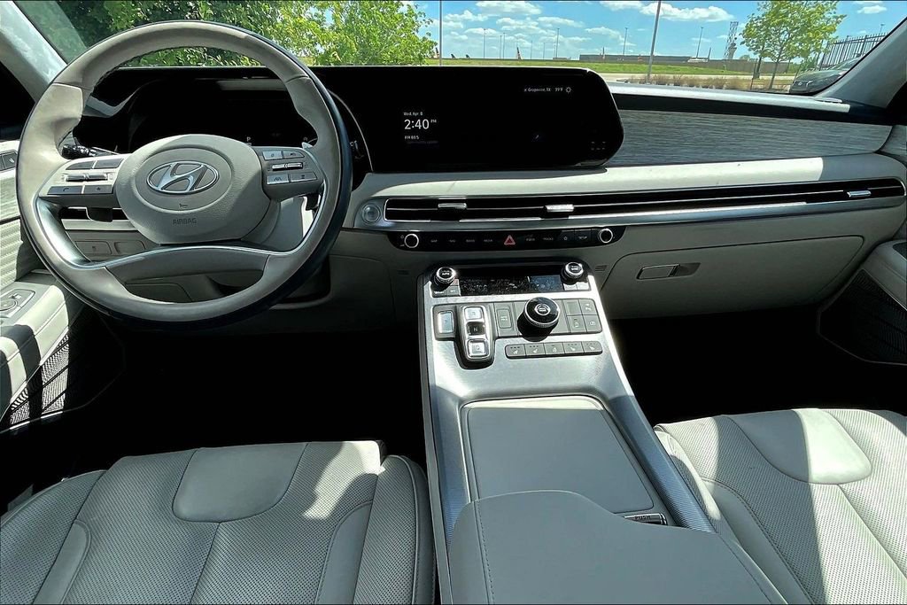 Used 2025 Hyundai Palisade Calligraphy image 18