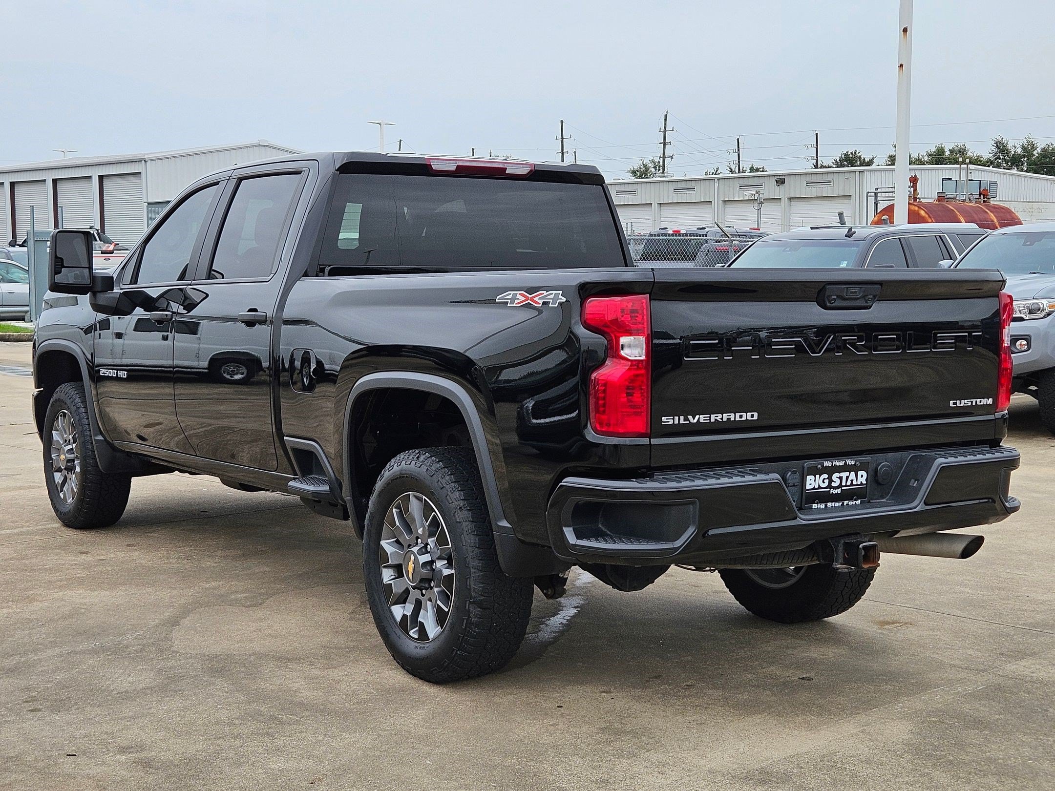 Used 2025 Chevrolet Silverado 2500 Custom w/ Custom Convenience Package AWD/4WD image 7
