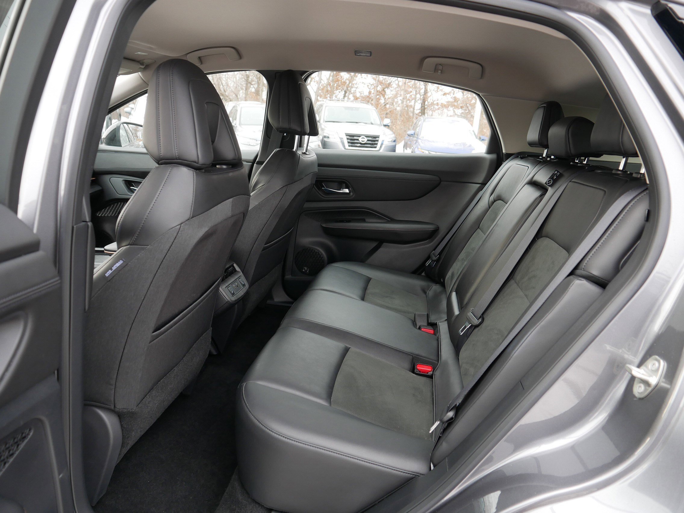 Certified 2023 Nissan Ariya AWD image 35