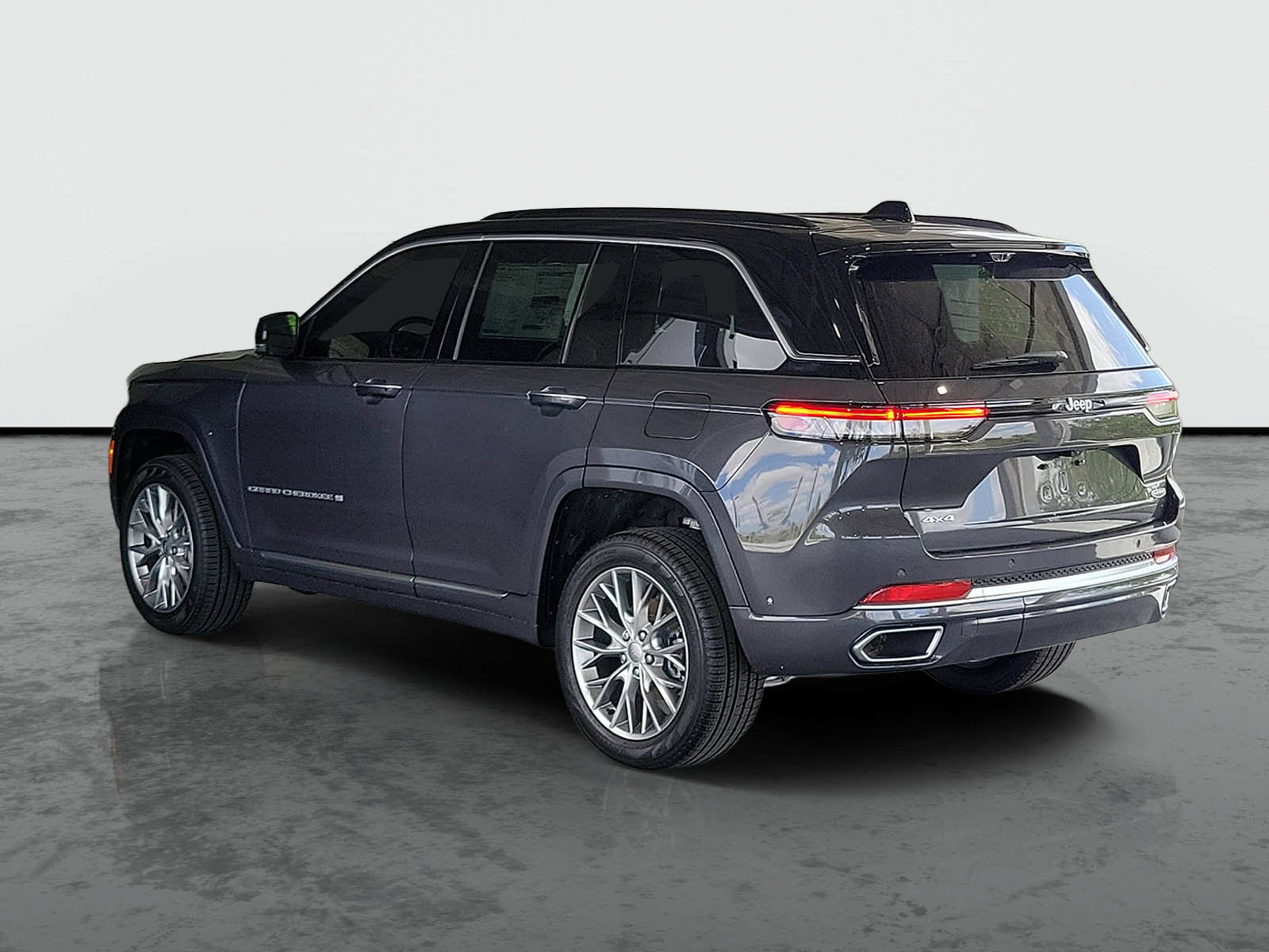 New 2025 Jeep Grand Cherokee Summit w/ Adv Protech Group IV AWD/4WD image 3