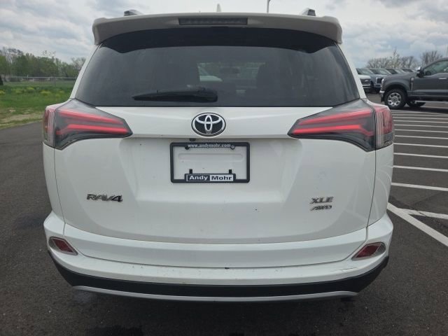Used 2016 Toyota RAV4 XLE AWD/4WD image 9