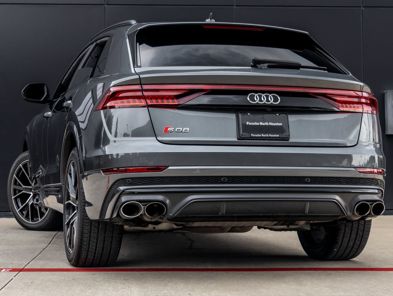 Used 2023 Audi SQ8 Premium Plus AWD/4WD image 6