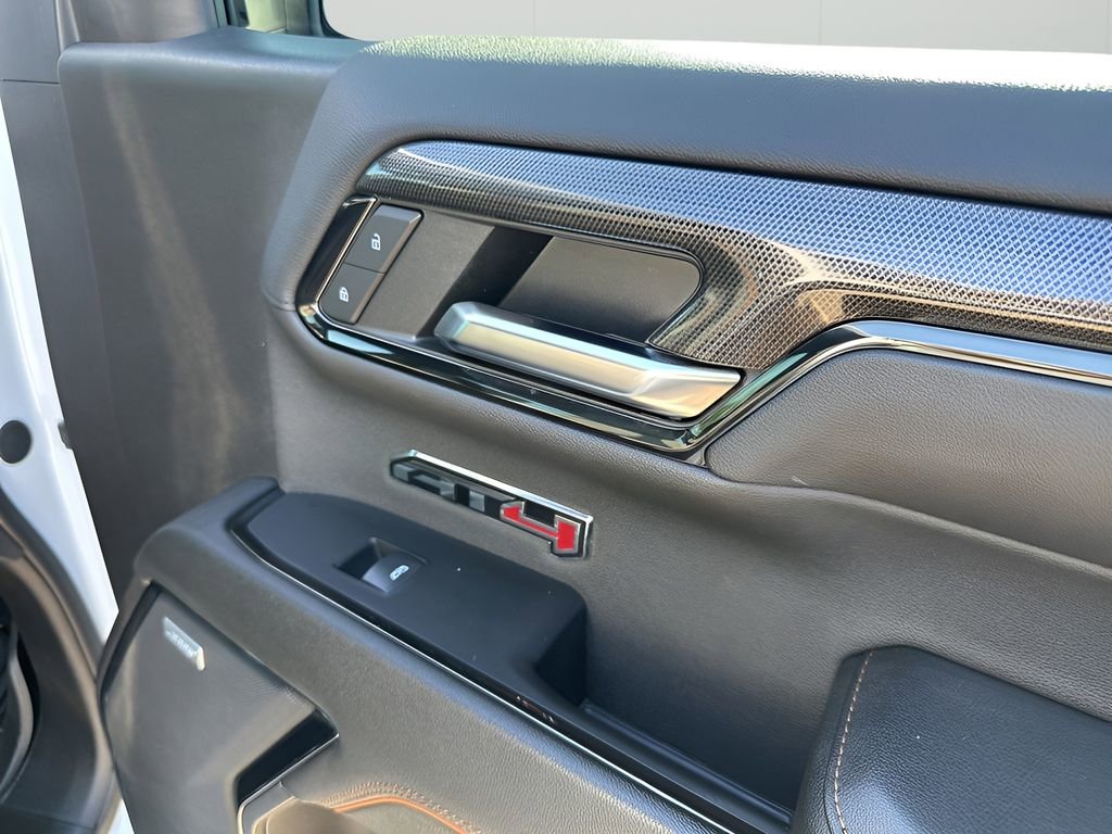 Certified 2024 GMC Sierra 1500 AT4 w/ Technology Package image 15
