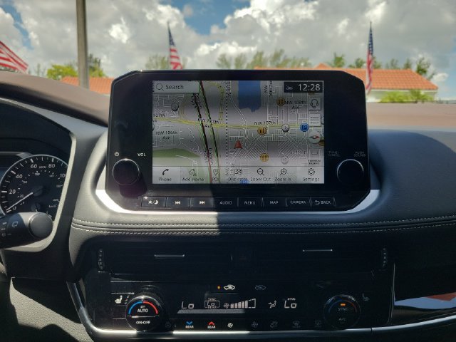 Used 2023 Nissan Rogue SL w/ SL Premium Package FWD image 26