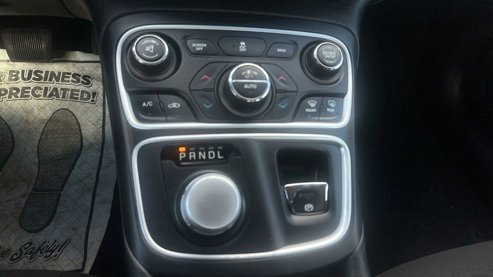 Used 2015 Chrysler 200 Limited w/ Convenience Group FWD image 24