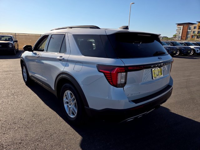 New 2026 Ford Explorer Active w/ Active Comfort Package RWD image 3