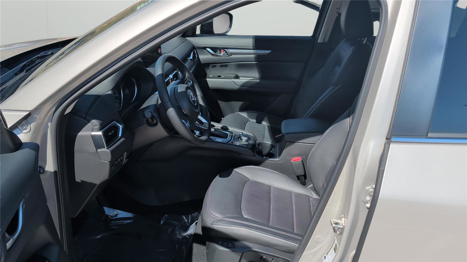Used 2025 MAZDA CX-5 AWD 2.5 S w/ Preferred Package image 21