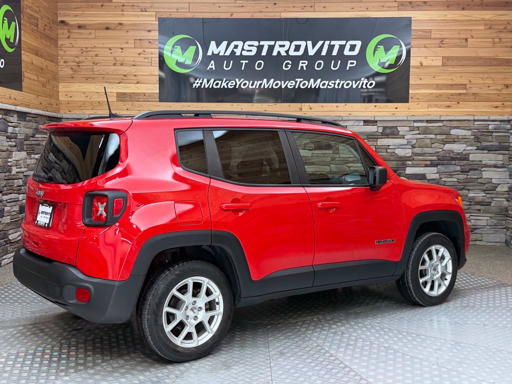 Used 2023 Jeep Renegade Latitude w/ Premium Group AWD/4WD image 22