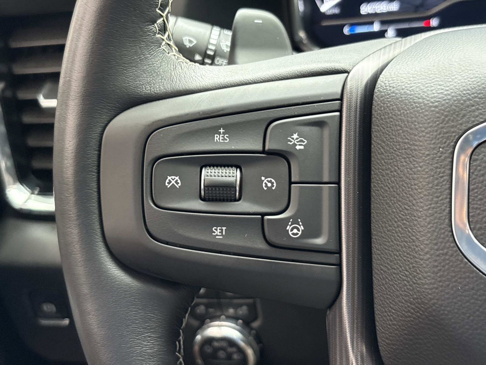 Used 2025 GMC Sierra 1500 Denali Ultimate AWD/4WD image 19