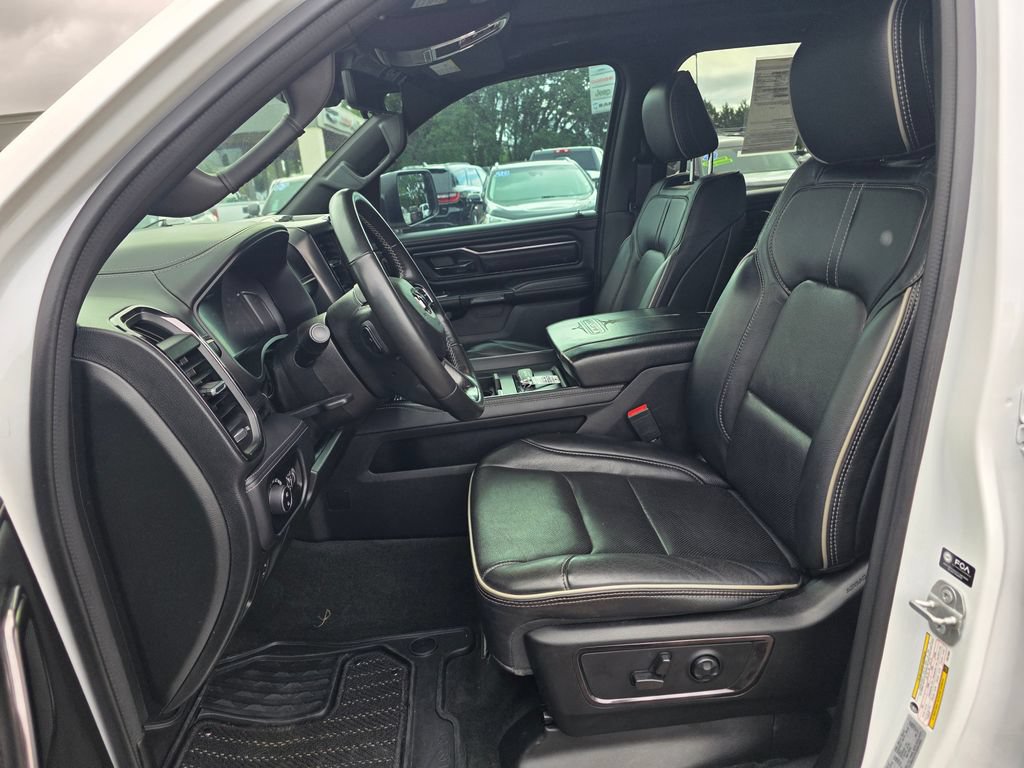 Used 2023 RAM 1500 Limited AWD/4WD image 4