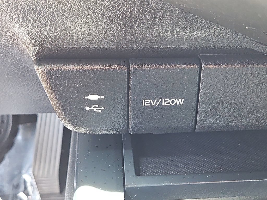 Used 2019 Toyota Camry SE FWD image 25
