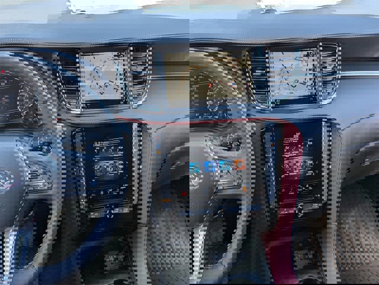 New 2025 INFINITI QX50 Sport image 16