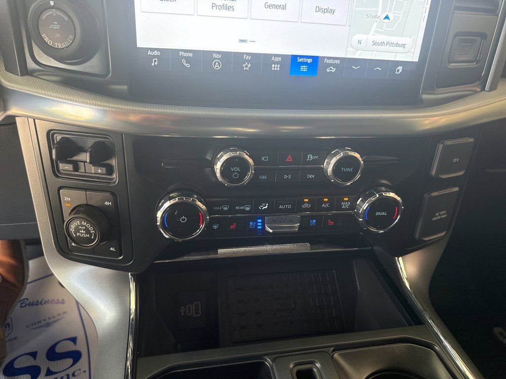 New 2025 Ford F150 Lariat w/ Equipment Group 501A Mid image 12