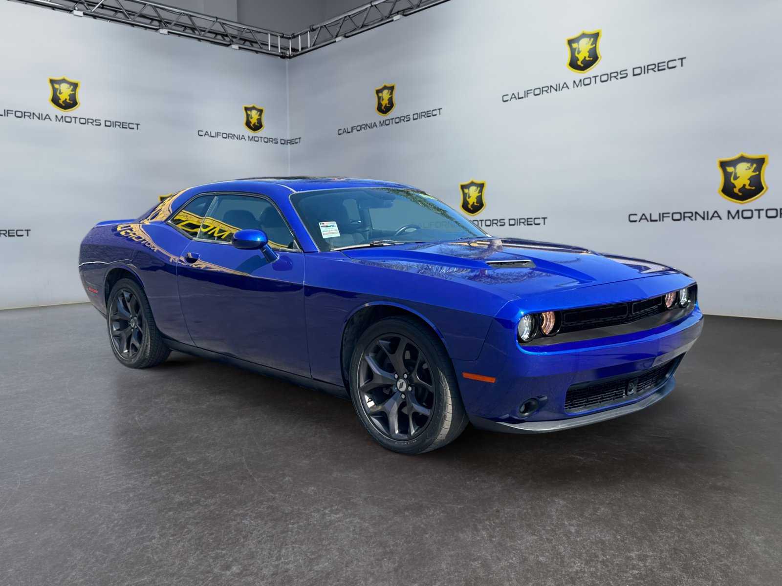 Used 2018 Dodge Challenger SXT Plus RWD image 7
