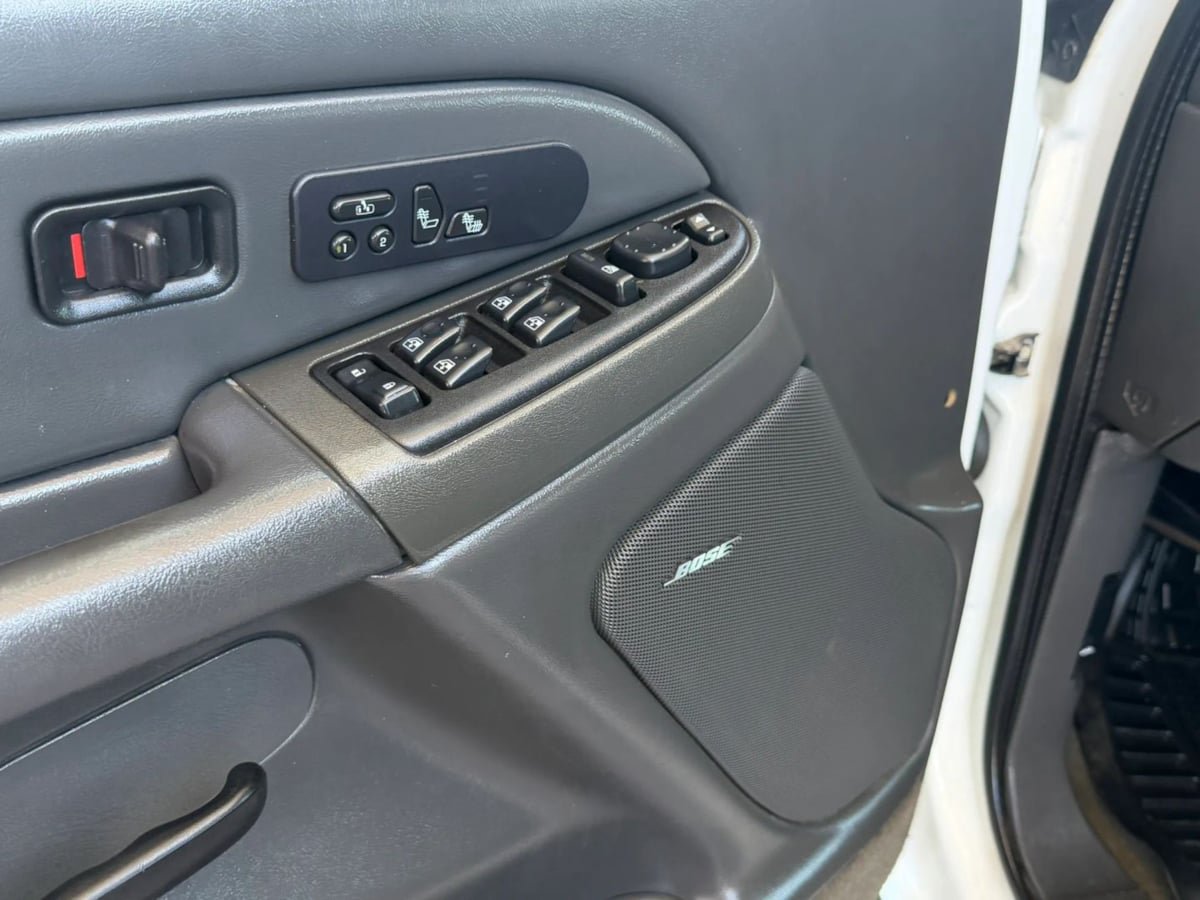 Used 2004 Chevrolet Silverado 2500 LT RWD image 38