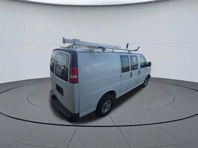 Used 2011 Chevrolet Express 2500 image 5