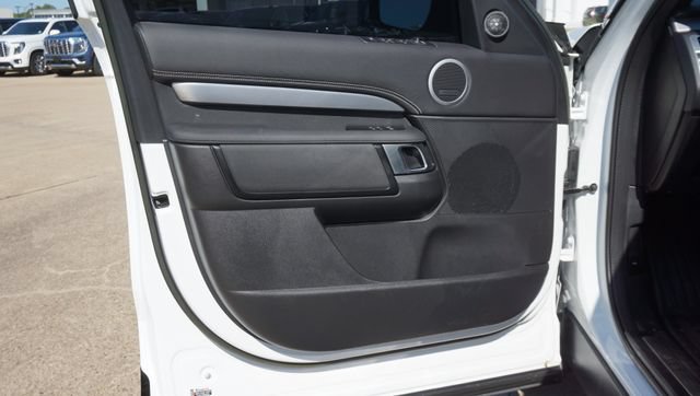 Used 2024 Land Rover Discovery Dynamic SE AWD/4WD image 19
